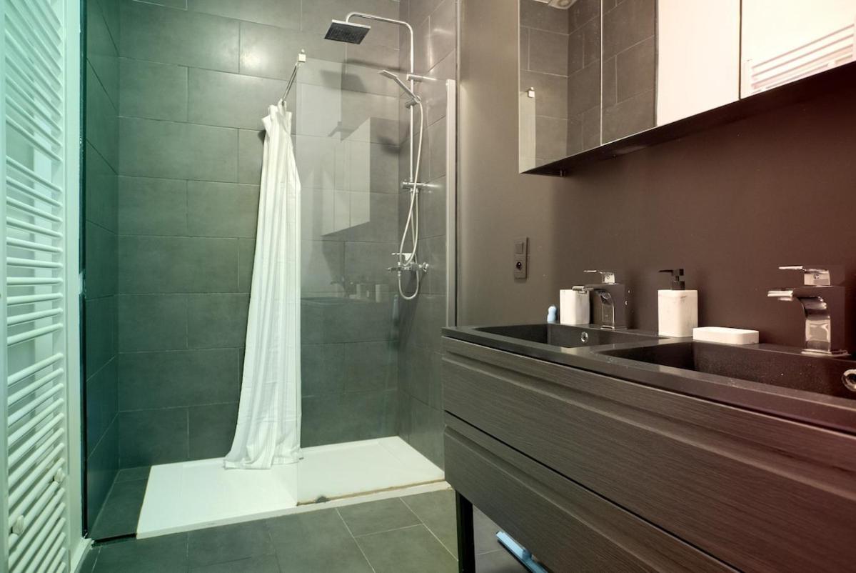 Apartment 2br Aa Location *