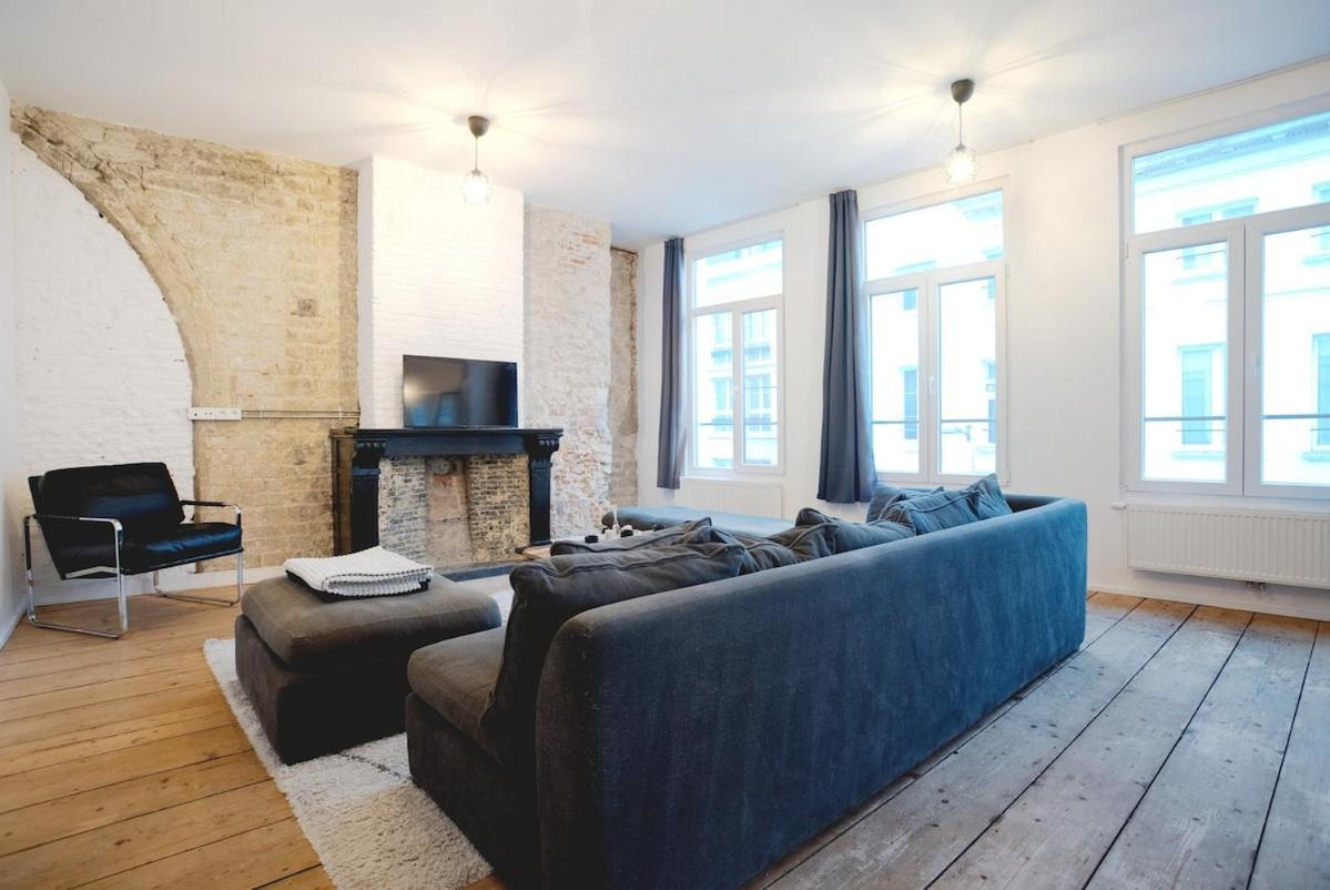 2br Aa Location