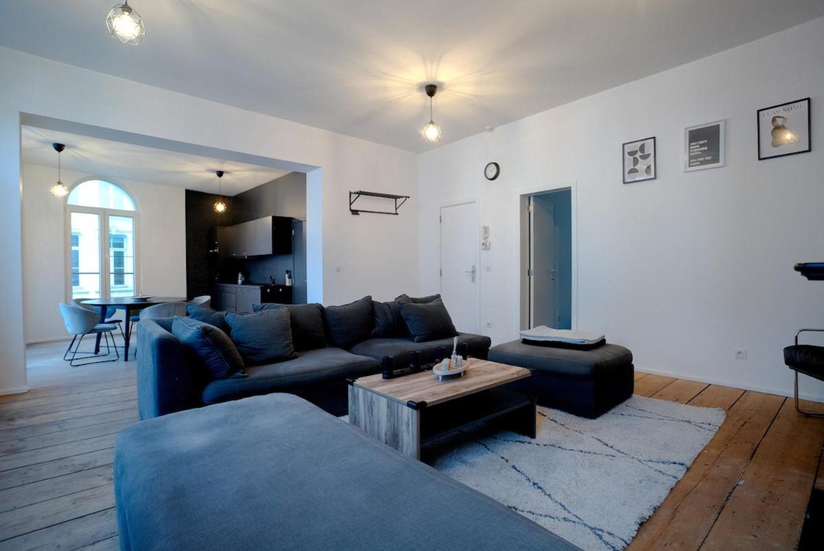 2br Aa Location Apartment *